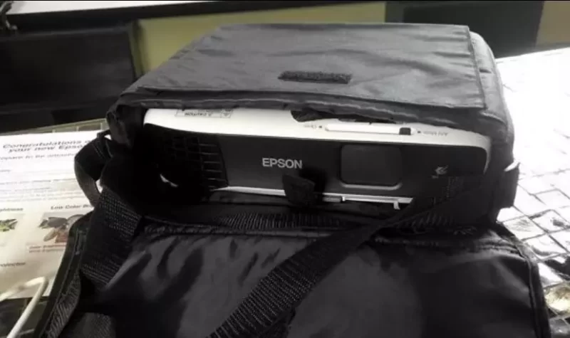Epson ex3280 Projector Review (1)